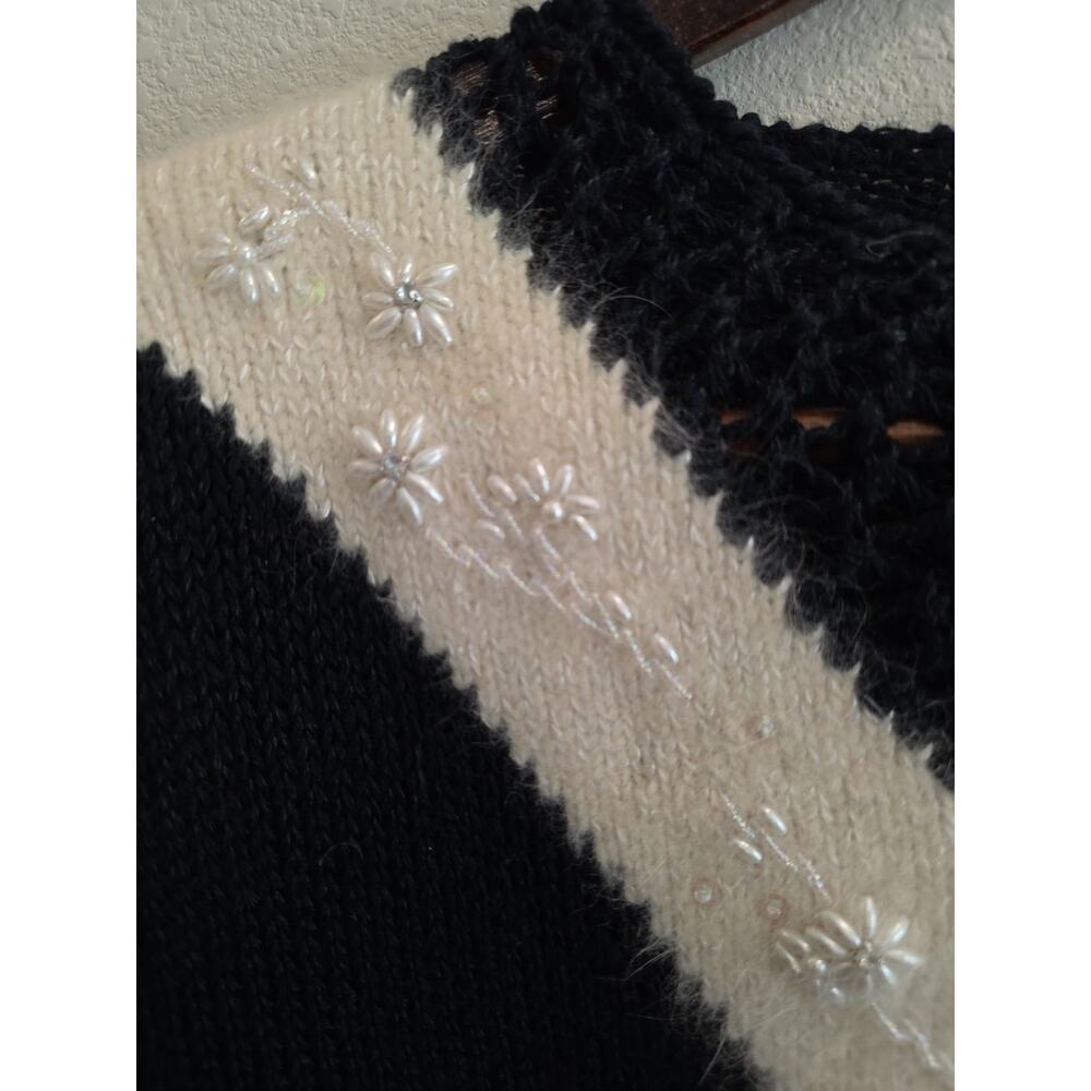 Vintage Eddie Dassin Black White Floral Pearl Embroidered Knit Sweater Medium - Picture 4 of 9